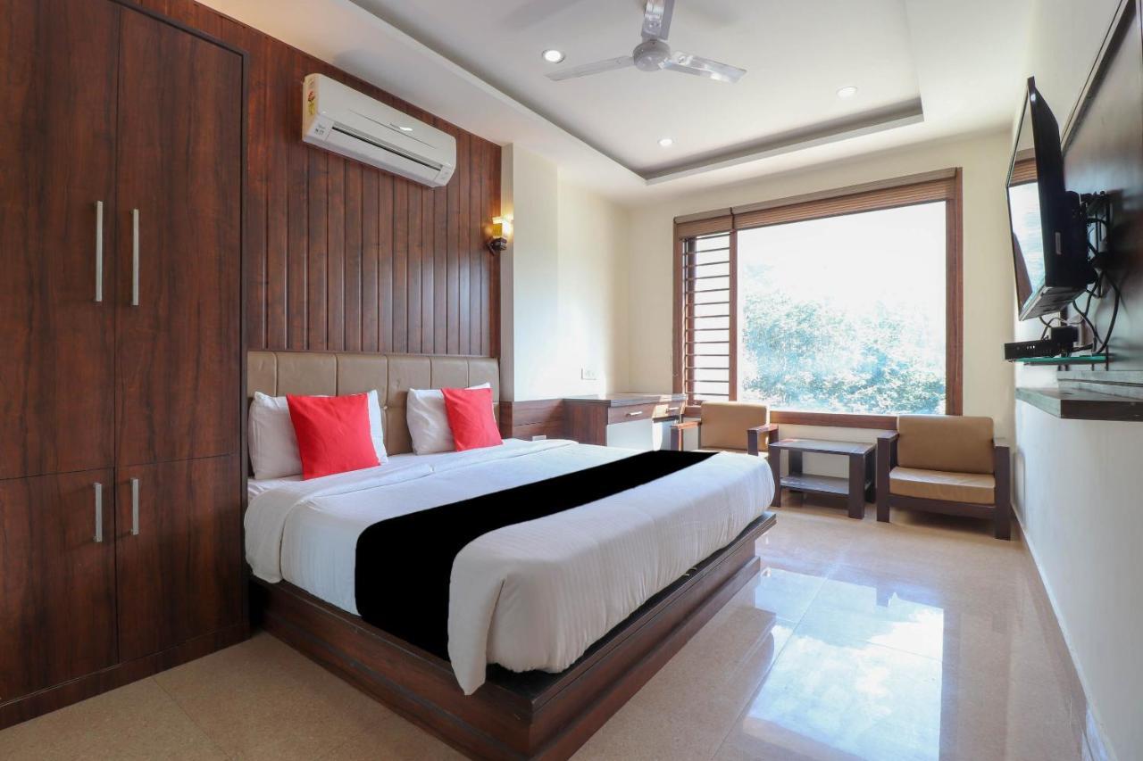 Capital O 76444 Hotel Hill-Top Inn Narendra Nagar Екстериор снимка