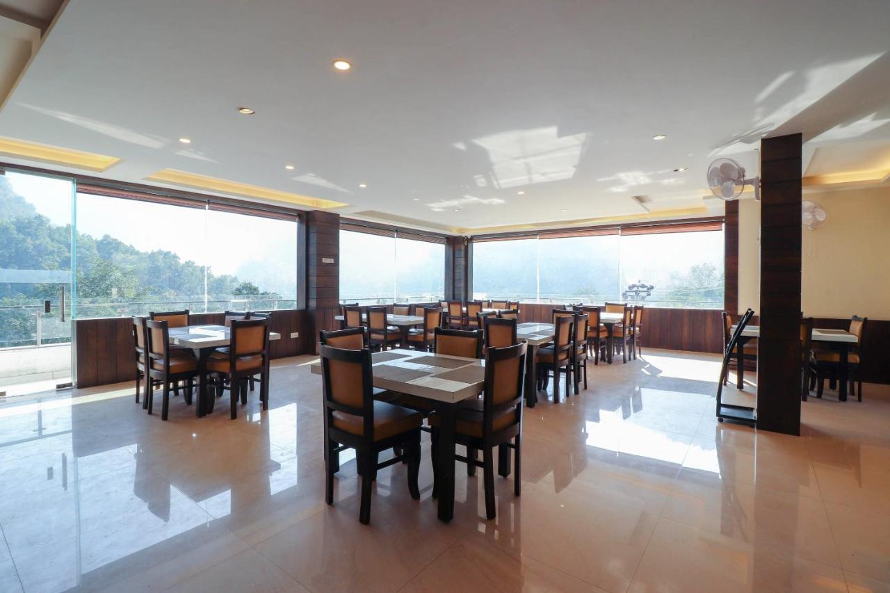 Capital O 76444 Hotel Hill-Top Inn Narendra Nagar Екстериор снимка